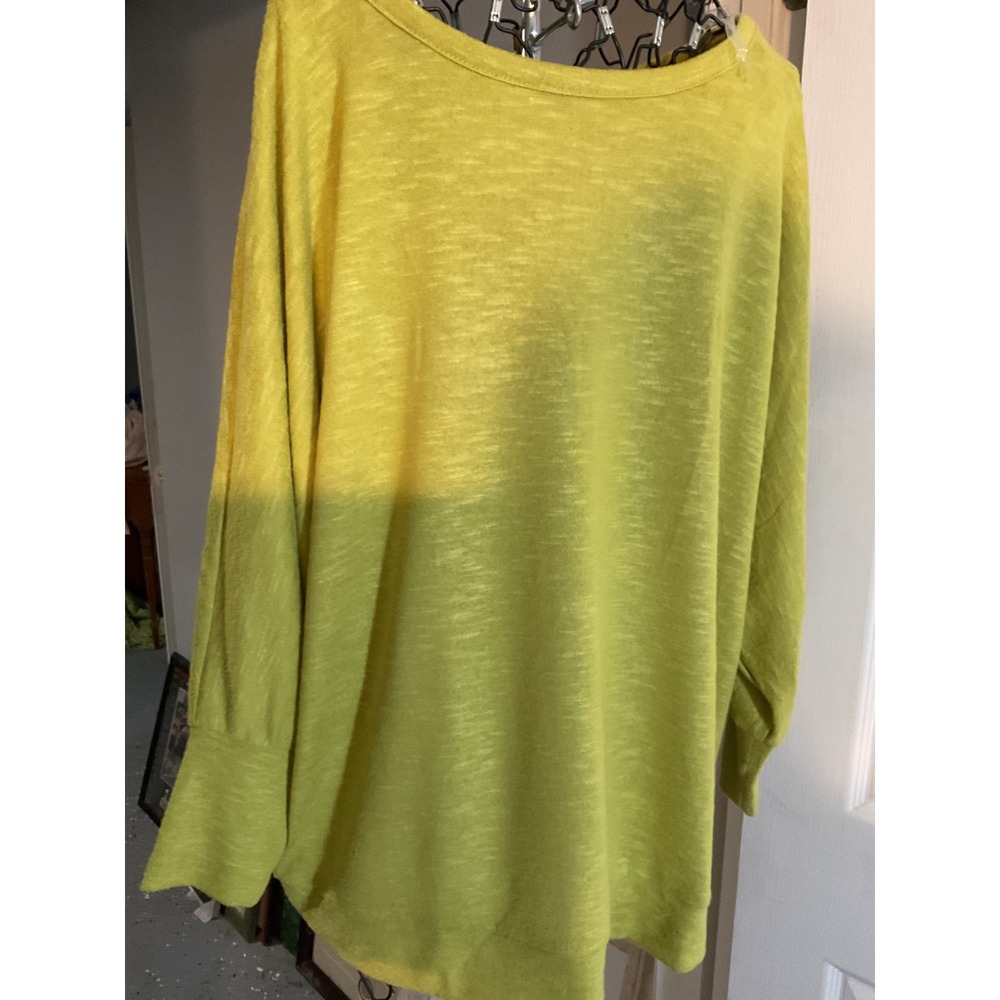 Cato 14/16W Plus Size Lime Green Long Sleeve Knit Top Shirt